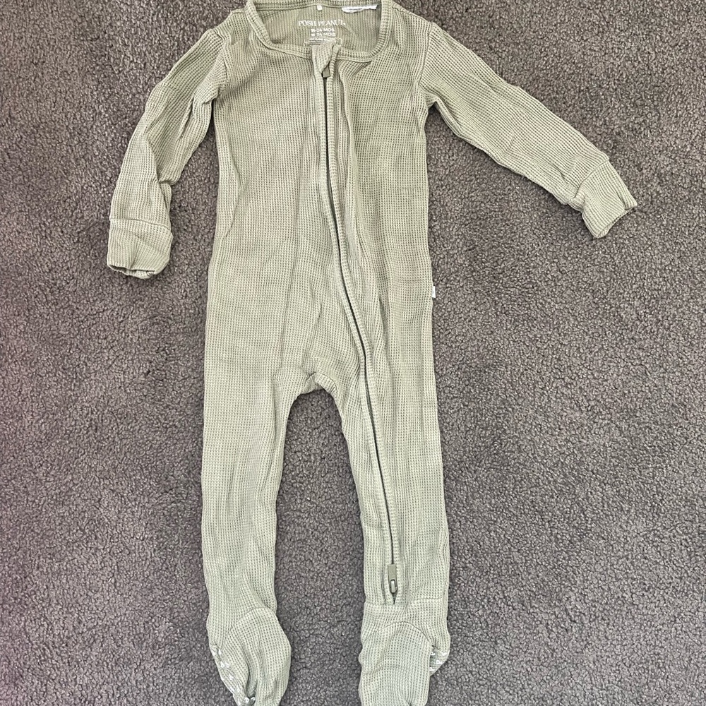 Posh Peanut Kids Footie in Soft Green